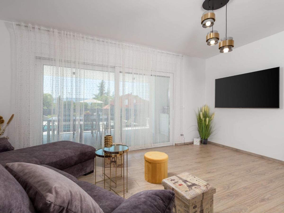 Holiday Home Villa Palma - Krk148 By Interhome Pinezići Exteriér fotografie