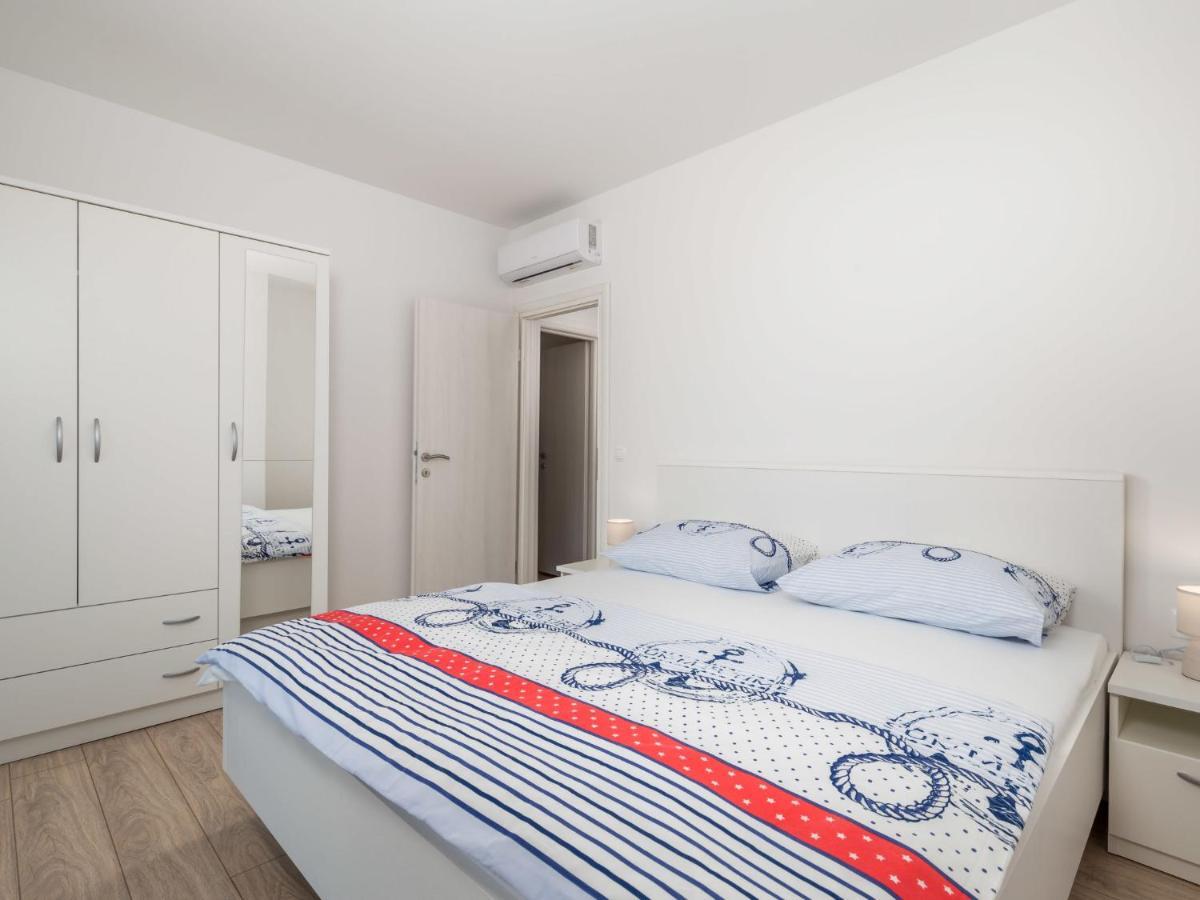 Holiday Home Villa Palma - Krk148 By Interhome Pinezići Exteriér fotografie